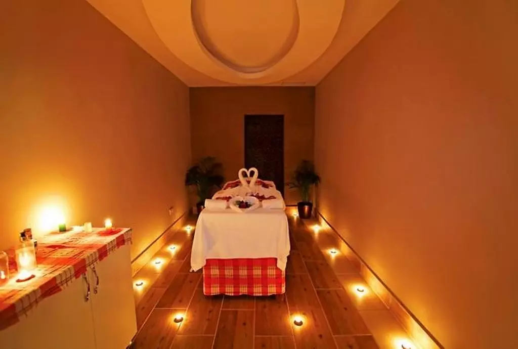 hotel throne beach alanya_shabavizparvaz_10.jpg